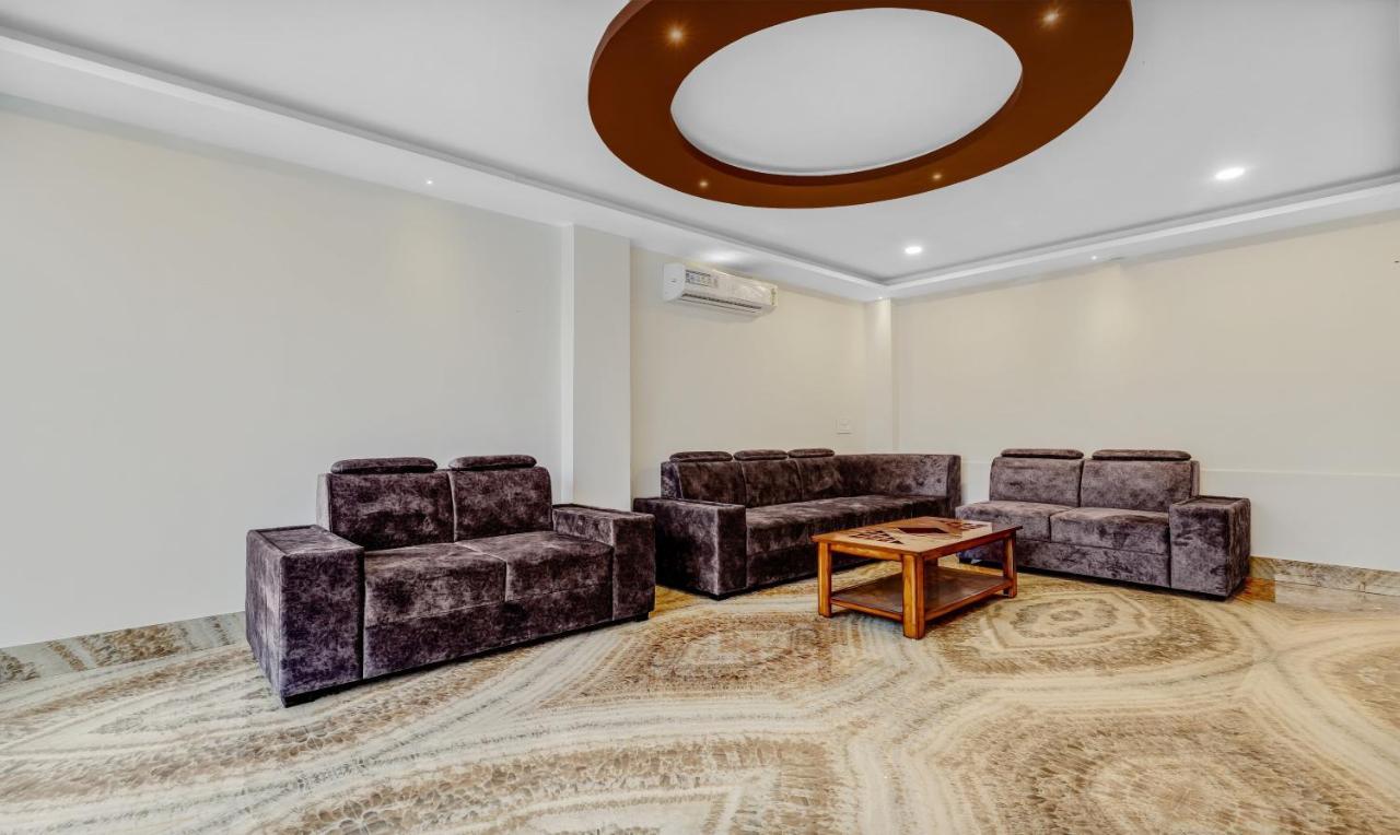 Treebo Hotel Mobi Vip Airport Гувахати Экстерьер фото
