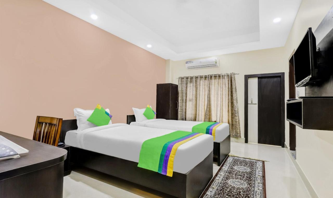 Treebo Hotel Mobi Vip Airport Гувахати Экстерьер фото