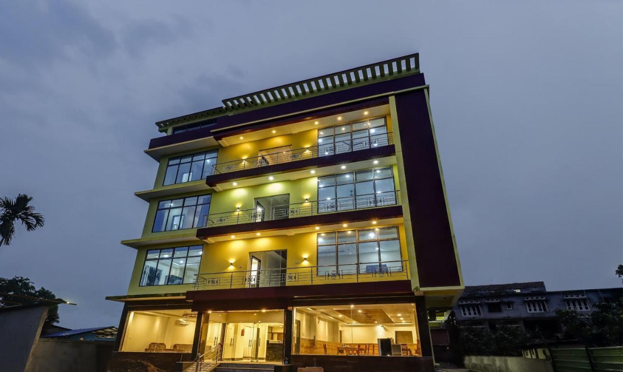 Treebo Hotel Mobi Vip Airport Гувахати Экстерьер фото